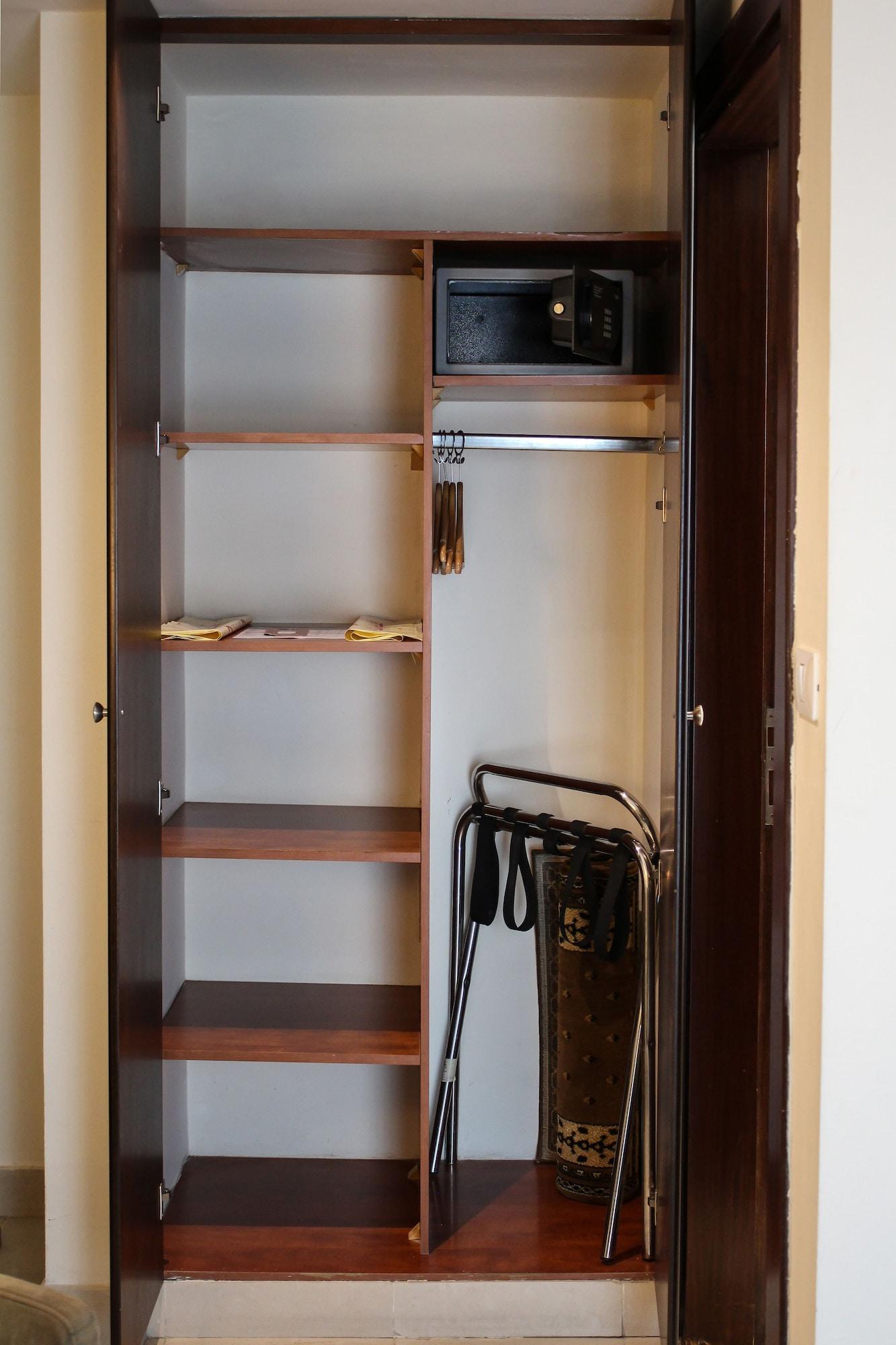 Hotel Retaj 3*