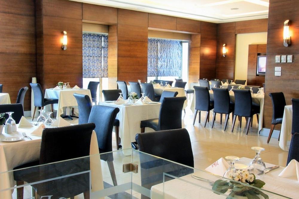 Hotel Retaj 3*